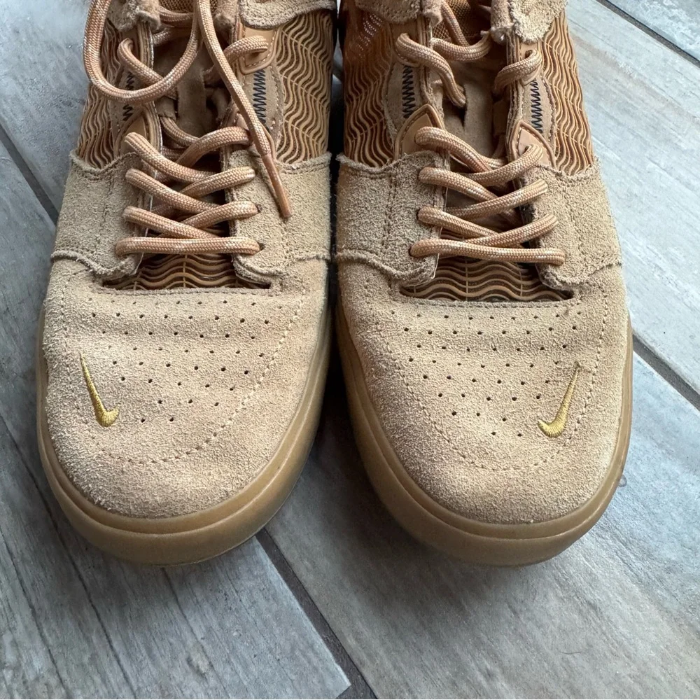 Nike Mens ISHOD Wair Wheat Skate Shoe 10.5